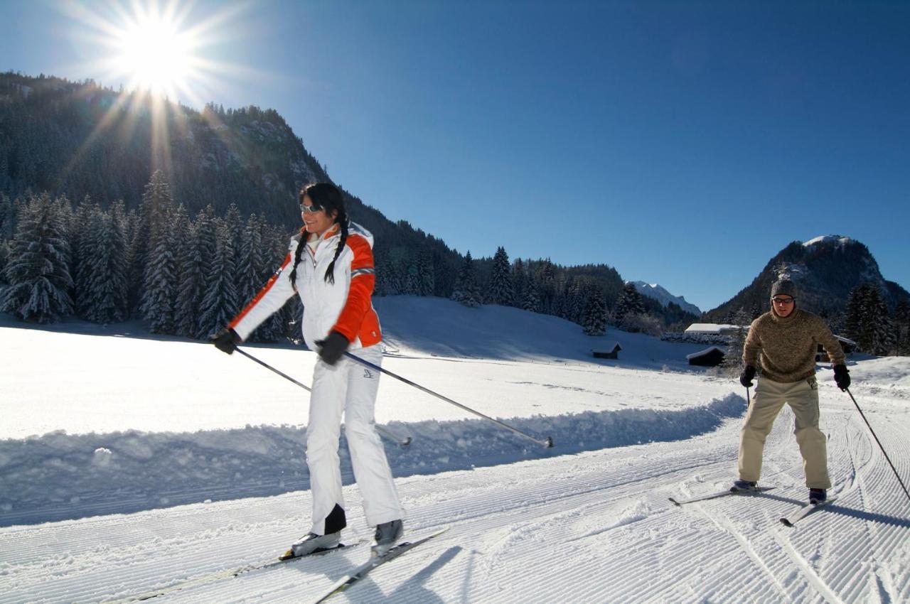 Alpenmotel Saeuling Pinswang Esterno foto